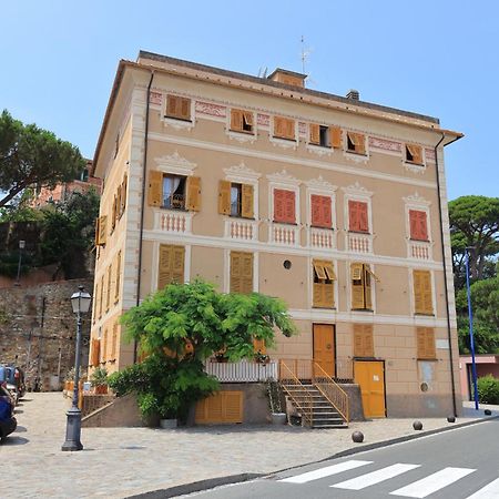 Adamaina - Sea View Apartment With Private Garage 东塞斯特里 外观 照片