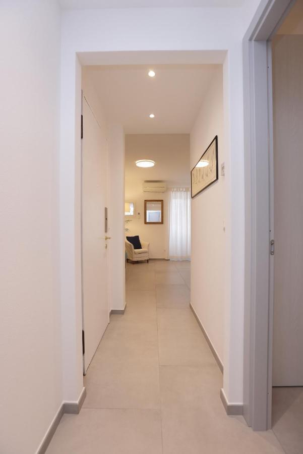 Adamaina - Sea View Apartment With Private Garage 东塞斯特里 外观 照片