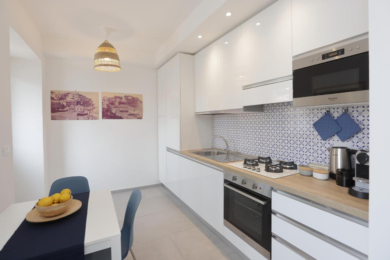 Adamaina - Sea View Apartment With Private Garage 东塞斯特里 外观 照片